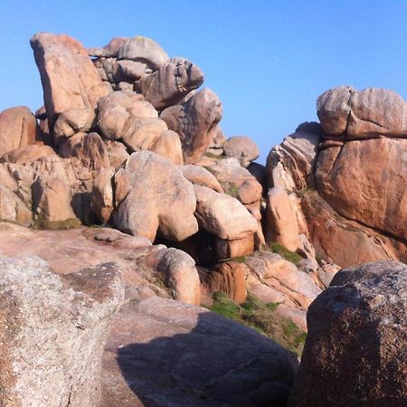 بيرو جْييريك Trestraou, Cote De Granit Rose, Studio Vue Mer, Rez-De-Chaussee المظهر الخارجي الصورة